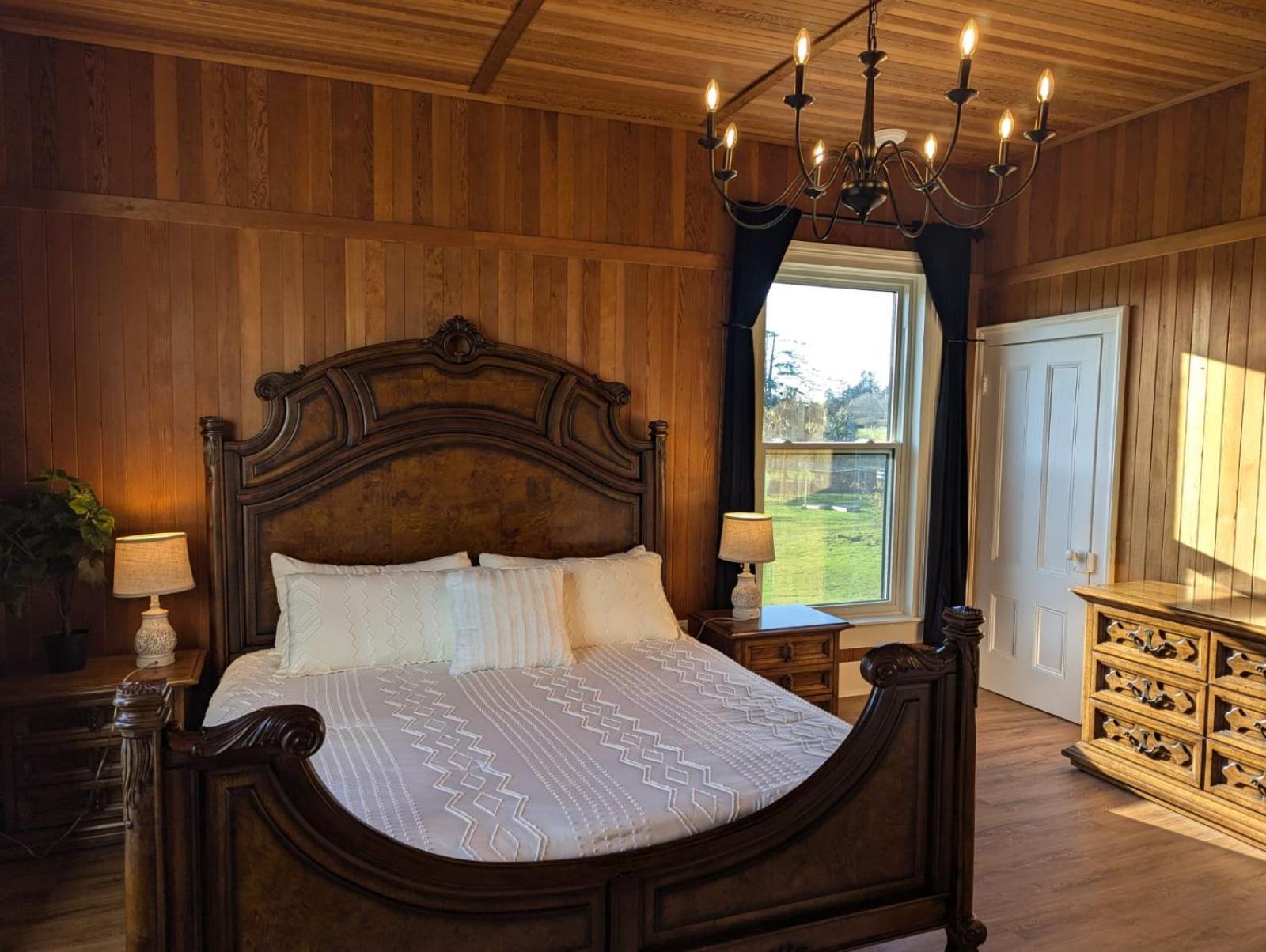 Woodside Farm Country Inn Sooke Kültér fotó