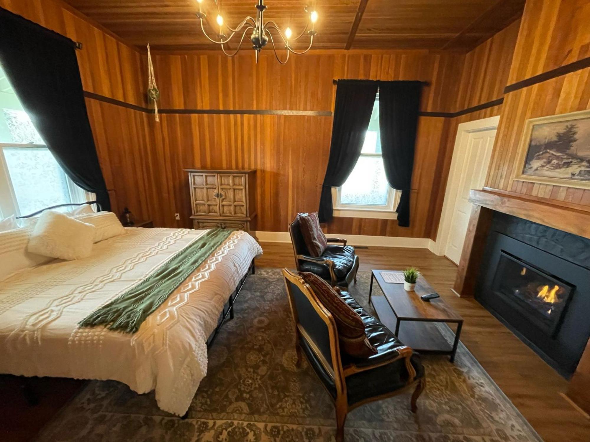 Woodside Farm Country Inn Sooke Kültér fotó